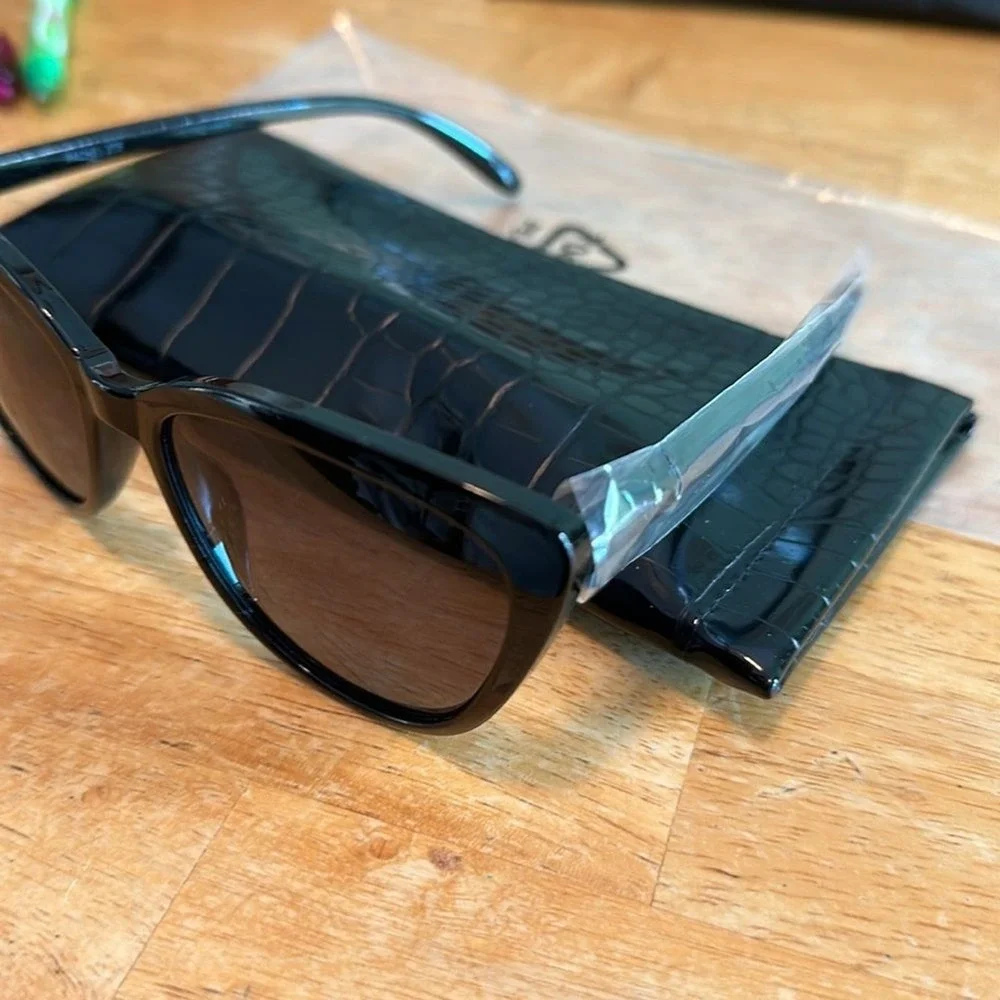 Rachel Zoe Nina sunglasses black NEW with case